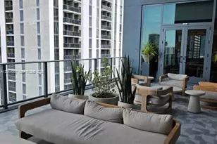 121 NE 5th St, Miami, FL 33132 - Photo 44