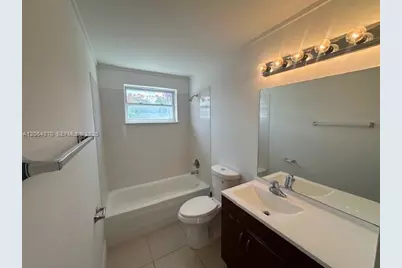 9367 Fontainebleau Blvd #G219, Miami, FL 33172 - Photo 16