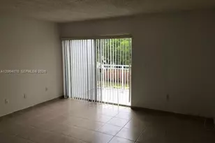 9367 Fontainebleau Blvd, Miami, FL 33172 - Photo 14