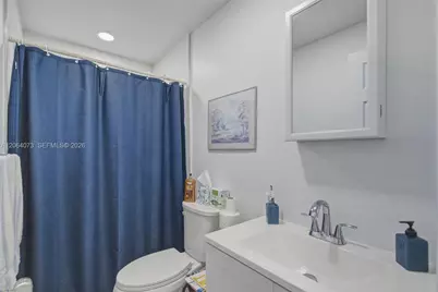 11621 NW 58th Pl, Hialeah, FL 33012 - Photo 10