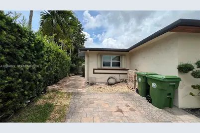 6550 SW 8th St, Pembroke Pines, FL 33023 - Photo 30