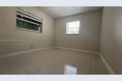 6550 SW 8th St, Pembroke Pines, FL 33023 - Photo 8