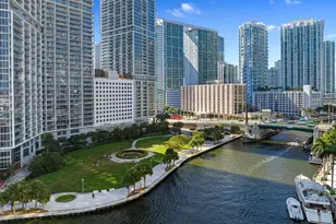 485 Brickell Ave, Miami, FL 33131 - Photo 22