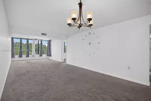 1713 Whitehall Dr, Davie, FL 33324 - Photo 10