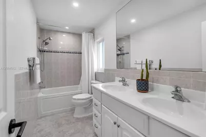 10661 NW 43rd Ct, Coral Springs, FL 33065 - Photo 18