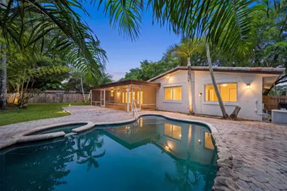 6200 Pine Ter, Plantation, FL 33317 - Photo 2