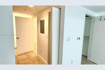 1750 N Bayshore Dr #2607, Miami, FL 33132 - Photo 4