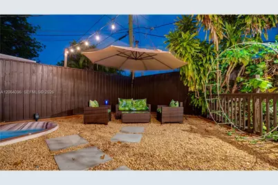 301 SW 69th Ave #301, Miami, FL 33144 - Photo 8