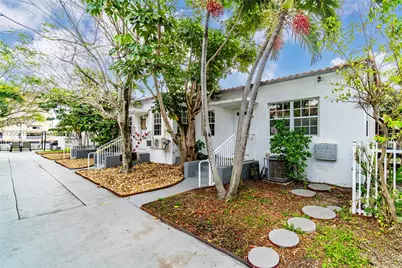 8335 E Crespi Blvd #4, Miami Beach, FL 33141 - Photo 2