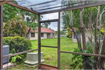 16831 Patio Village Ln, Weston, FL 33326 - Photo 38