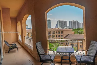 3001 NE 185th St #710, Aventura, FL 33180 - Photo 4