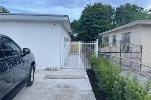 320 NE 160th St, Miami, FL 33162 - Photo 24