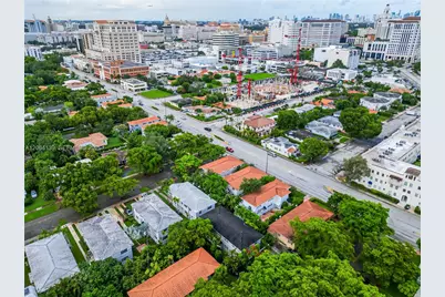 411 Santander Ave #1, Coral Gables, FL 33134 - Photo 20