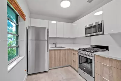 411 Santander Ave #1, Coral Gables, FL 33134 - Photo 1