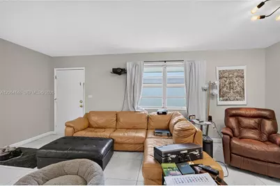 210 E 10th St, Hialeah, FL 33010 - Photo 22