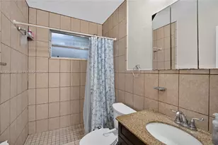 210 E 10th St, Hialeah, FL 33010 - Photo 10