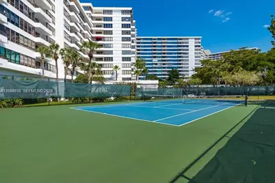 600 Three Islands Blvd #1609, Hallandale Beach, FL 33009 - Photo 8