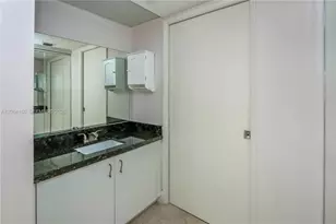 850 SW 138th Ave, Pembroke Pines, FL 33027 - Photo 12