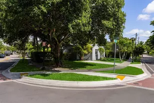 902 NW 10th Ct, Miami, FL 33136 - Photo 34