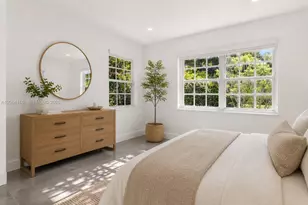 902 NW 10th Ct, Miami, FL 33136 - Photo 22