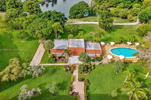 8852 W McNab Rd, Tamarac, FL 33321 - Photo 26
