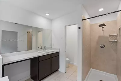 1385 NW 208th Ter #1385, Miami Gardens, FL 33169 - Photo 44