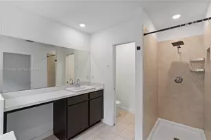 1385 NW 208th Terrace, Miami Gardens, FL 33169 - Photo 44