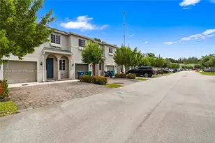 1385 NW 208th Terrace, Miami Gardens, FL 33169 - Photo 6