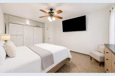 291 W 47th St, Hialeah, FL 33012 - Photo 10