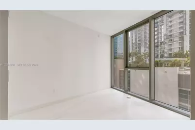 300 Biscayne Boulevard Way #1106E, Miami, FL 33131 - Photo 12