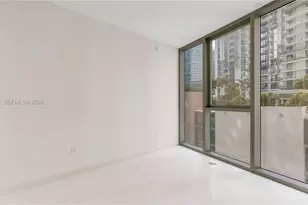 300 Biscayne Blvd Way, Miami, FL 33131 - Photo 12