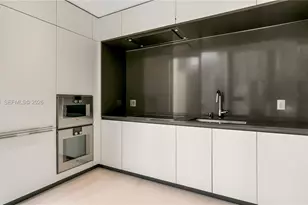 300 Biscayne Blvd Way, Miami, FL 33131 - Photo 24