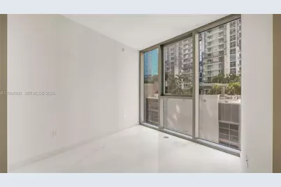 300 Biscayne Boulevard Way #1106E, Miami, FL 33131 - Photo 8