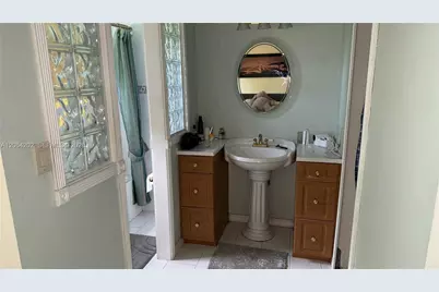 1542 SW 138th Ct, Miami, FL 33184 - Photo 8