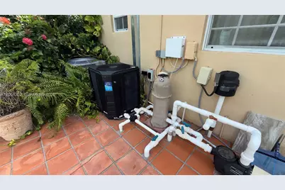 1542 SW 138th Ct, Miami, FL 33184 - Photo 18