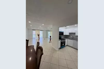700 Layne Blvd #115, Hallandale Beach, FL 33009 - Photo 12