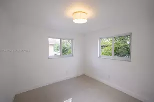552 NE 61st St, Miami, FL 33137 - Photo 6
