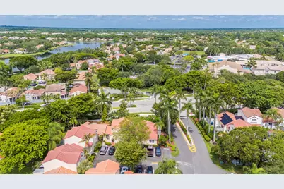 1351 Springside Dr, Weston, FL 33326 - Photo 40