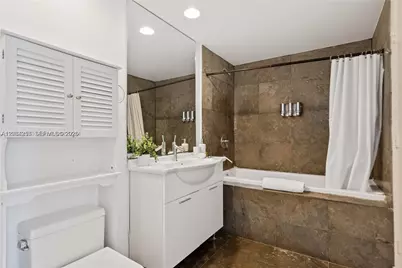 485 Brickell Ave #2311, Miami, FL 33131 - Photo 8
