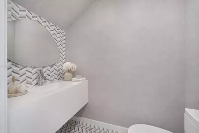 6203 Laguna Path N, Miami Beach, FL 33141 - Photo 14