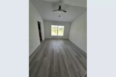331 River Bluff Ln, Royal Palm Beach, FL 33411 - Photo 6