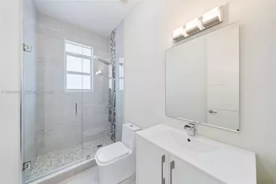 411 NW 125th Ave, Miami, FL 33182 - Photo 16