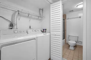 5249 NW 7th St, Miami, FL 33126 - Photo 8
