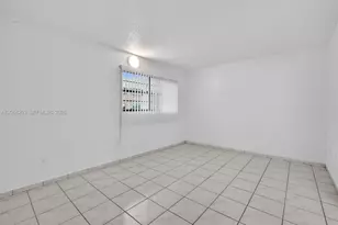 5249 NW 7th St, Miami, FL 33126 - Photo 14