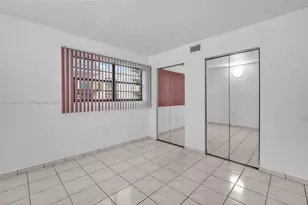 5249 NW 7th St, Miami, FL 33126 - Photo 6