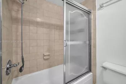5249 NW 7th St #416, Miami, FL 33126 - Photo 12
