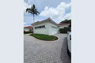 8235 SW 85th Ter, Miami, FL 33143 - Photo 4