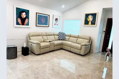 955 NW 106th Ave Cir, Miami, FL 33172 - Photo 8