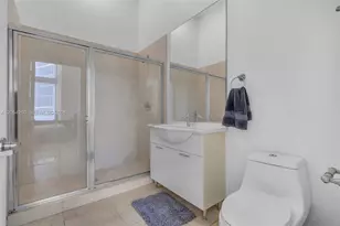 475 Brickell Ave, Miami, FL 33131 - Photo 18