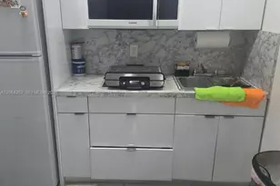 1235 SW 136th Pl, Miami, FL 33184 - Photo 4
